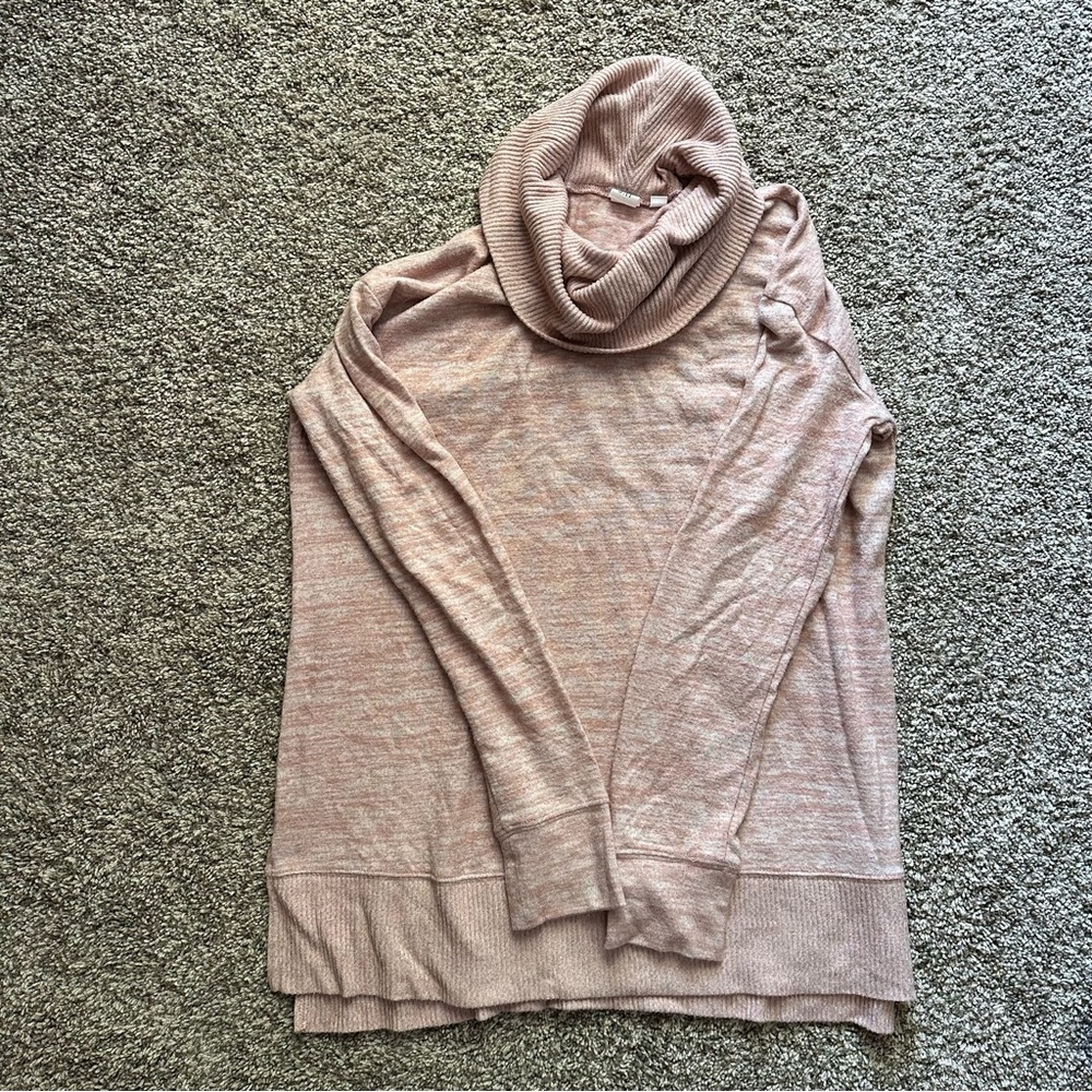 Gap turtleneck sweater